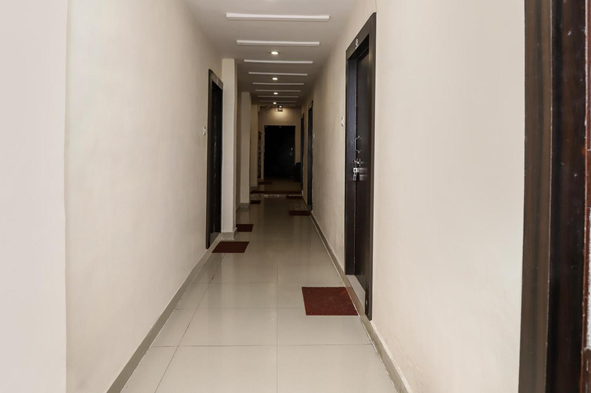 Oyo Hotel Duke Inn Jhansi Exterior photo